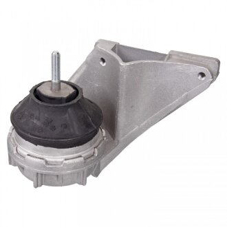 Опора двигуна гумометалева AUDI 100/A6 1990-1997 L -ua SWAG 30 13 0032