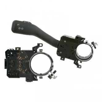 Перемикач підрульовий VW PASSAT B5 (3B2) - 1.9 TDI (10.1996 - 11.2000) SWAG 32 92 1320