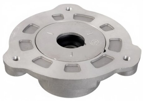 Опора амортизатора гумометалева SWAG 33105572