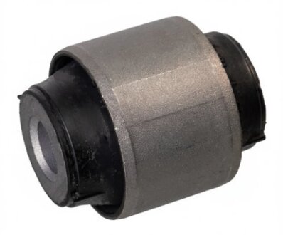 Сайлентблок рычага SWAG 33106041