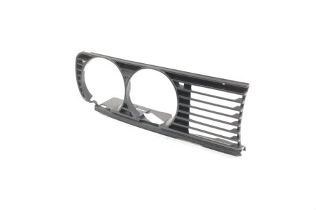 Решітка радіатора лів. BMW 3 E30 87-93 TEMPEST 014 0084 991