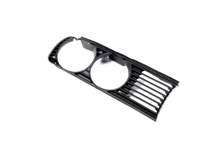 Решітка радіатора пра. BMW 3 E30 87-93 TEMPEST 014 0084 992