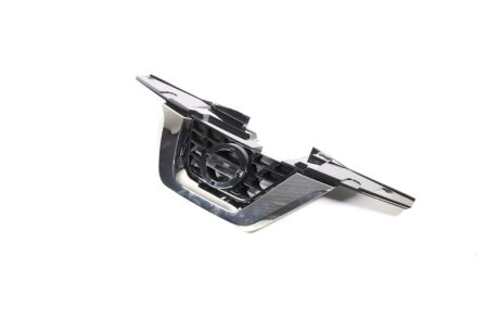 Решітка радіатора NISSAN JUKE 15- TEMPEST 037 4628 990