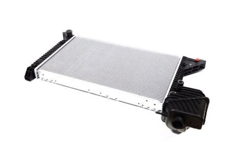 Радіатор охолодження (паяний) MB SPRINTER 00-06 MT, A/C TEMPEST TP.15.62.519A