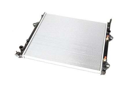 Радіатор охолодження TOYOTA LAND CRUISER PRADO 09- TEMPEST TP.15646822