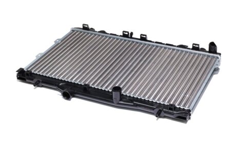 Радіатор охолодження KIA CERATO 04-09 TEMPEST TP.15.66.648