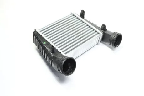 Інтеркулер VW PASSAT B6 00-05 TEMPEST TP.1596680