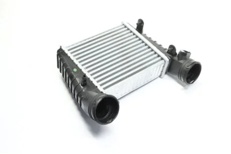 Інтеркулер VW PASSAT 00-05 (1.8T) TEMPEST TP.1596731