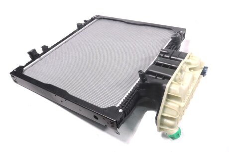 Радиатор охлаждения MAN TG-A (02-) 310 HP (+) TEMPEST TP 32875