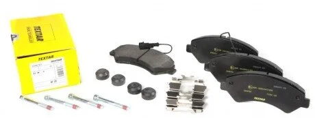Колодки гальмівні (передні) Citroen Jumper/Fiat Ducato/Peugeot Boxer 2.0-3.0HDi 06- R16(+датчик) UA63 TEXTAR 2446703