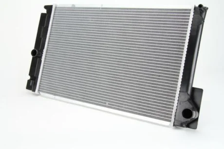 Радіатор двигуна (акпп/мкпп) TOYOTA AURIS, AVENSIS, COROLLA, VERSO 1.3-2.0 11.06-08.19 THERMOTEC D72030TT