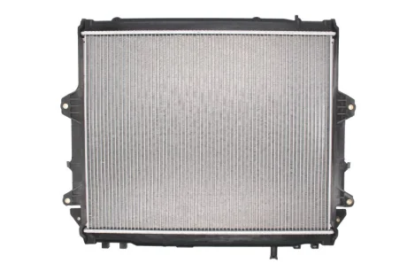 Радіатор двигуна (мкпп) TOYOTA FORTUNER, HILUX VII 2.5D/3.0D 11.04- THERMOTEC D72050TT