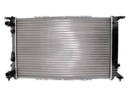 Радіатор двигуна AUDI A4 ALLROAD B8, A4 B8, A5, A6 C7, Q3, Q5 1.4-2.0H 10.07-10.18 THERMOTEC D7A024TT
