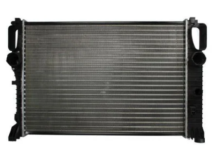 Радіатор двигуна (акпп/мкпп) MERCEDES CLS (C219), E T-MODEL (S211), E (VF211), E (W211) 1.8-5.5 03.02-12.10 THERMOTEC D7M028TT