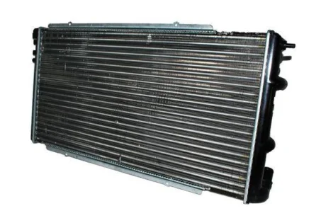 Радіатор двигуна (мкпп) NISSAN INTERSTAR OPEL ARENA, MOVANO A RENAULT MASTER II 1.9D-2.8D 01.97- THERMOTEC D7R009TT