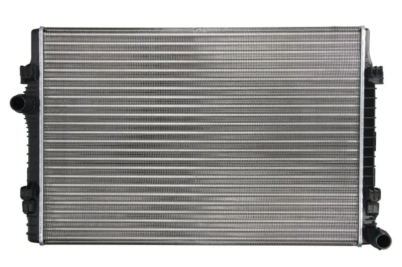 Радіатор двигуна AUDI A3, Q2, Q3, TT CUPRA ATECA, FORMENTOR, LEON, LEON SPORTSTOURER, TERRAMAR SEAT ATECA, LEON, LEON SC, LEON SPORTSTOURER, LEON ST, TARRACO SKODA KAROQ 1.8/2.0/2.5 04.12- THERMOTEC D7W017TT (фото 1)