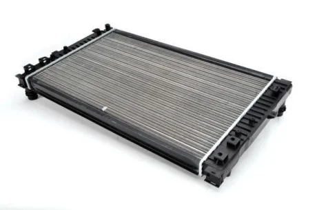 Радіатор двигуна (акпп) AUDI A4 B5, A6 C4, A6 C5, ALLROAD C5 SKODA SUPERB I VW PASSAT B5, PASSAT B5.5 1.8-4.0 01.95-03.08 THERMOTEC D7W052TT