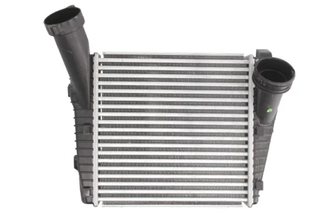 Інтеркулер (лів) AUDI Q7 PORSCHE CAYENNE VW TOUAREG 2.5D-5.0D 05.02-05.18 THERMOTEC DAA014TT