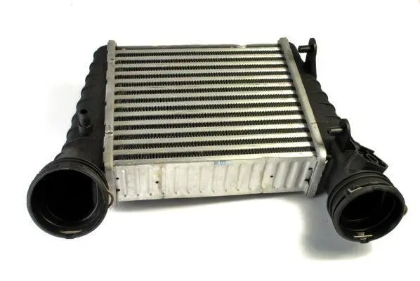 Інтеркулер SKODA SUPERB I VW PASSAT B5.5 1.8 11.00-03.08 THERMOTEC DAW004TT (фото 1)