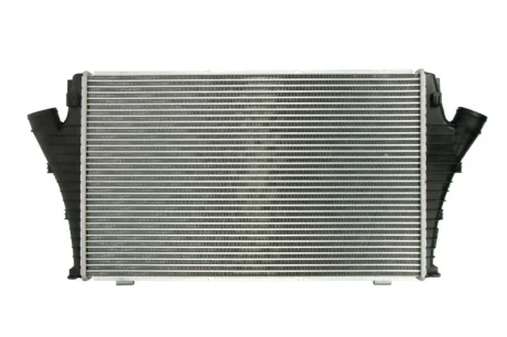 Інтеркулер CADILLAC BLS FIAT CROMA OPEL SIGNUM, VECTRA C, VECTRA C GTS 1.9D/2.4D 04.04- THERMOTEC DAX011TT