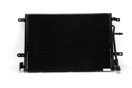 Радіатор кондиціонера AUDI A4 B6, A4 B7 SEAT EXEO, EXEO ST 1.6-4.2 11.00-05.13 THERMOTEC KTT110046
