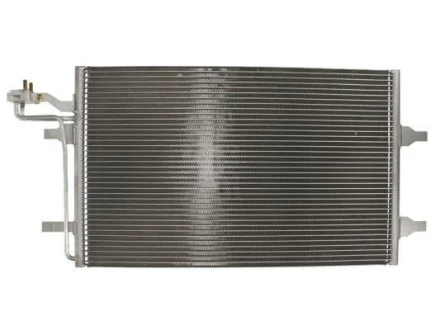 Радіатор кондиціонера VOLVO C30, C70 II, S40 II, V50 1.6-2.4D 12.03-06.13 THERMOTEC KTT110117
