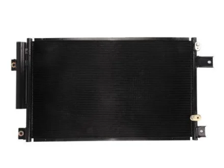 Радіатор кондиціонера (з осушувачем) TOYOTA AVENSIS, COROLLA VERSO 2.0D/2.2D 04.03-03.09 THERMOTEC KTT110121
