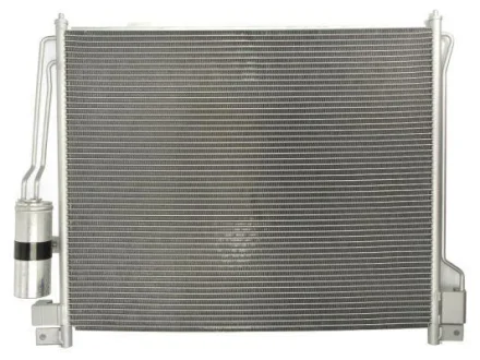 Радіатор кондиціонера (з осушувачем) NISSAN NAVARA, NAVARA NP300, NP300, PATHFINDER III 2.5D/4.0 11.01- THERMOTEC KTT110304