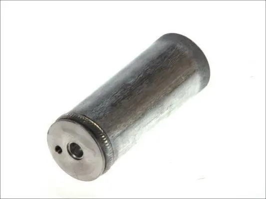 Осушувач кондиціонера AUDI A3, TT SEAT CORDOBA, CORDOBA VARIO, IBIZA II, LEON, TOLEDO II SKODA OCTAVIA I VW BORA, BORA I, GOLF IV, NEW BEETLE 1.0-3.2 02.93-12.13 THERMOTEC KTT120003 (фото 1)