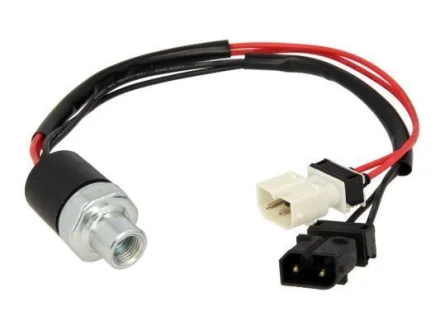 Перемикач тиску кондиціонера BMW 5 (E34), 7 (E32) 1.8-5.0 03.85-07.96 THERMOTEC KTT130033