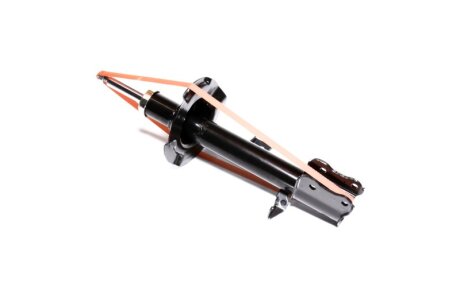 Амортизатор підвіски передній лівий газомасляний Mazda Tribute/Ford Maverick EPEW,EPFW(LX) 00-05 Tokico B3248