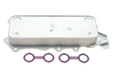 Радіатор масляний MB Sprinter OM642 (теплообмінник) AUTOMOTIVE UA63 TRUCKTEC 02.18.101