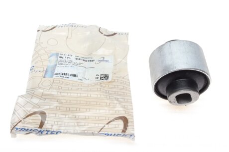 Сайлентблок важеля (переднього/знизу/спереду/всередині) MB E-class (W211) 02-08 (70x24x80x4 (opt-om) TRUCKTEC 02.31.372