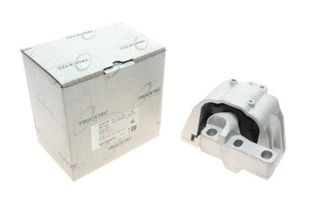 Подушка двигуна (R) VW Golf IV/Audi A6 1.6-2.0/1.9TDI 94-09 AUTOMOTIVE UA63 TRUCKTEC 07.20.024