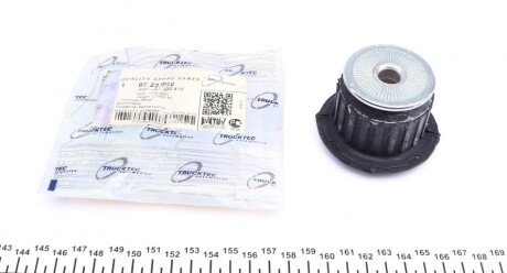 Сайлентблок балки (передньої/ззаду) Audi 100 -90 AUTOMOTIVE (opt-om) TRUCKTEC 07.22.002