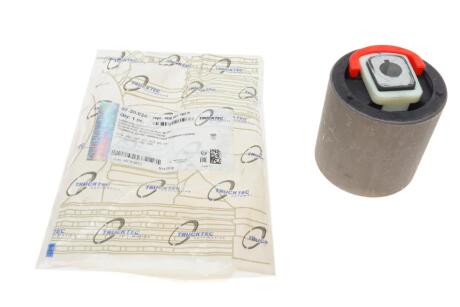 Сайлентблок важеля (переднього/знизу/ззаду) Audi A4/A6 1.6-4.2 04-11 AUTOMOTIVE UA63 TRUCKTEC 07.30.024