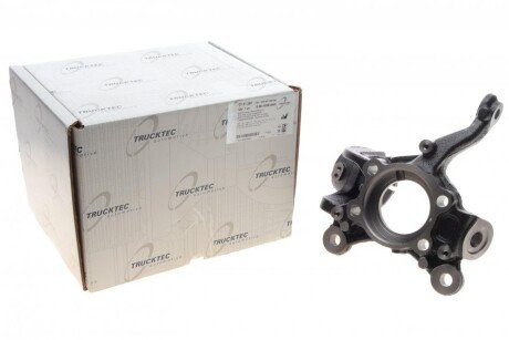 Цапфа (передняя) Audi A3/Q3/Skoda Octavia/VW Caddy III 09-15 (L) AUTOMOTIVE UA63 TRUCKTEC 07.31.280