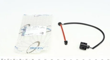 Датчик износа тормозных колодок (передних) VW Touareg 02-10/ Audi Q7 06-15 (L=420mm) (opt-om) TRUCKTEC 07.35.201
