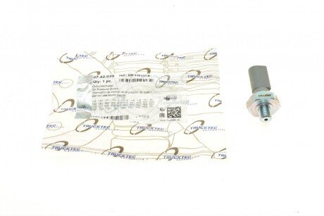 Датчик тиску оливи VW Caddy 1.9TDI/T5 2.0-2.5TDi 95- (0.75-1.05 bar) (сірий) UA63 TRUCKTEC 07.42.039