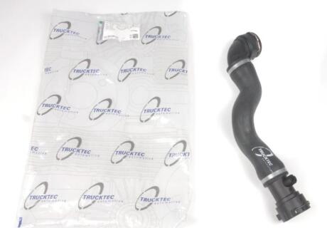 Патрубок системы охлаждения с быстрозажимным креплением TRUCKTEC 08.19.123
