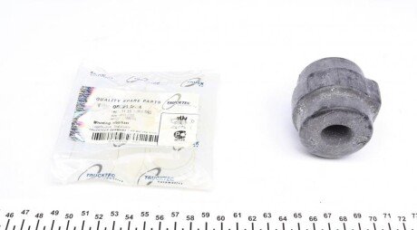 Втулка стабілізатора (переднього) BMW 7 (E38) 94-01 (d=20,5mm) AUTOMOTIVE (opt-om) TRUCKTEC 08.31.091