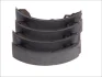 Гальмівна колодка HYUNDAI IX35 KIA CERATO, CERATO I, SEPHIA, SHUMA, SHUMA I, SHUMA II, SPORTAGE III 1.5-2.0 01.92-12.15 TRW GS8692 (фото 1)