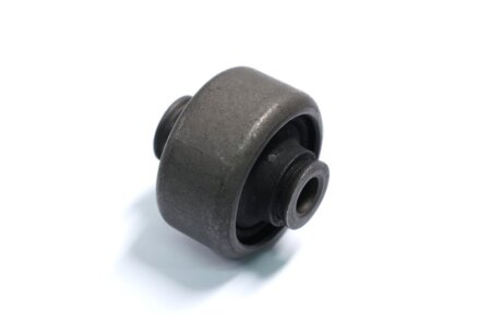 Сайлентблок важеля RENAULT CLIO III, MEGANE II, SCENIC II 02- перед. міст C.I.U TRW JBU711