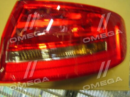 Ліхтар задній зовнішній правий Audi A4 B8 седан (08-15) EUR (11-6517-A1-2B) TYC 116517A12B