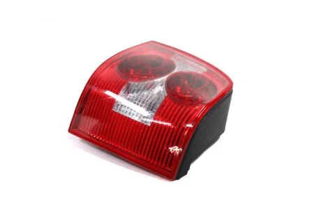 Фонарь задн. о. VW PASSAT B5 00-05 (произ-во) TYC 11-A209-01-2B