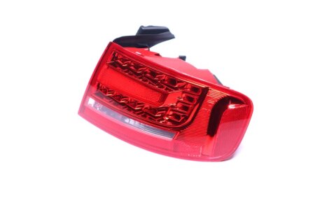 Ліхтар задній зовнішній правий Audi A4 B8 седан (08-11) LED EUR (11-B555-06-2B) TYC 11B555062B