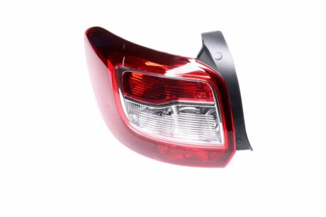 ЛІХТАР ЗАДН.. REN SANDERO 13-17 TYC 11-C902-A1-2B