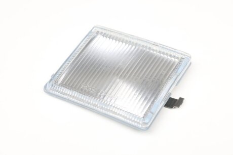 Заглушка-отражатель в бамп. о. VW PASSAT B4 (выр-во) TYC 12-5077-01-2B