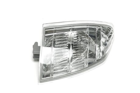 Покажчик повороту передній правий Nissan Xtrail (01-) TYC 18-A653-01-2B