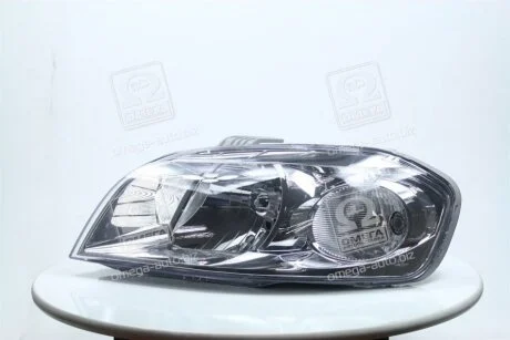 Фара ліва з моторчиком Chevrolet Aveo T250 (06-) седан (20-B082-A5-2B) TYC 20B082A52B